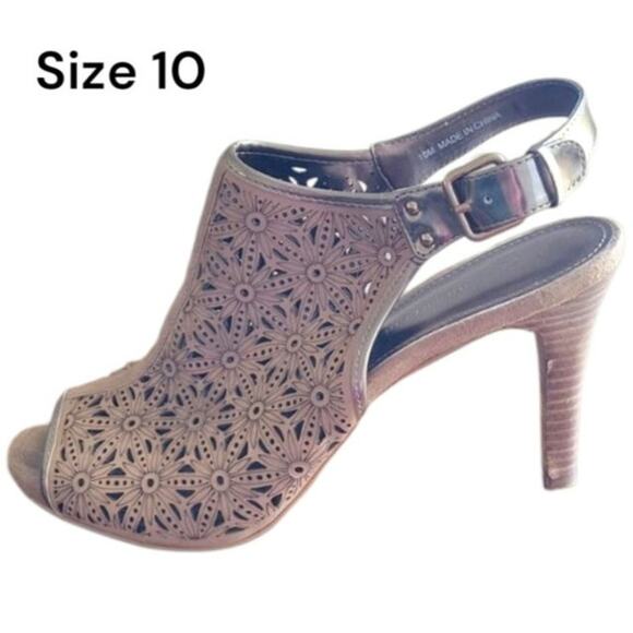 Anne Klein Size 10 Brown Bronze Leather Peep Toe Sling Back Heels With Cut Outs - Picture 1 of 6